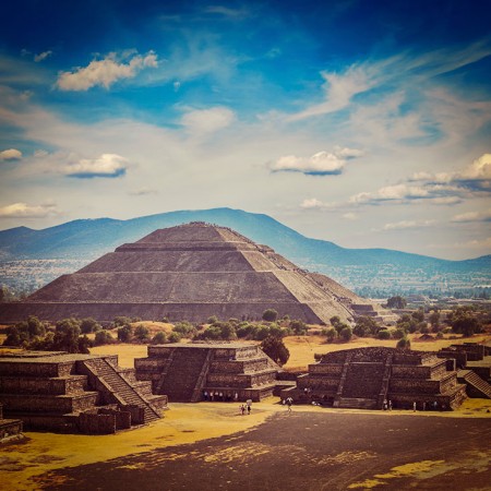 teotihuacan-pyramids