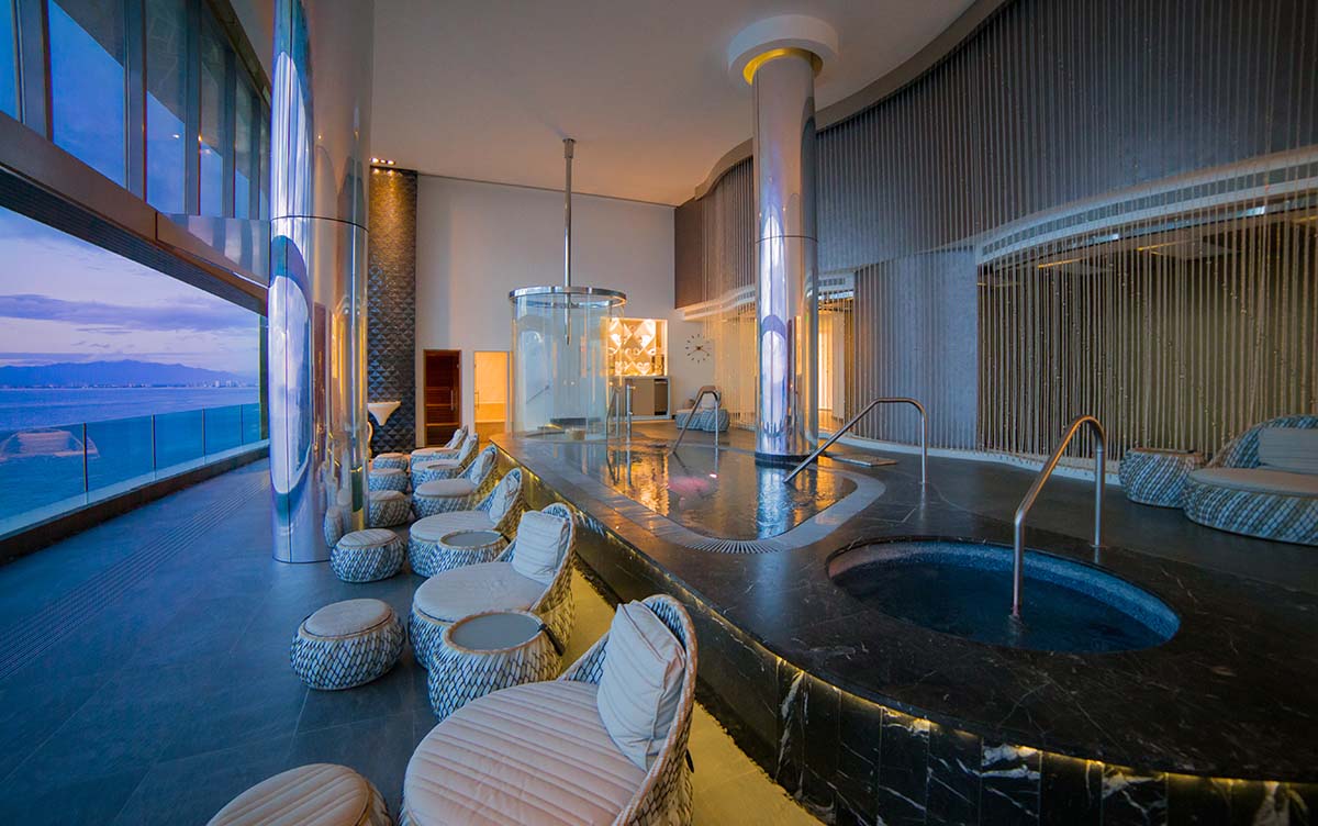 Relaxing in Spa Imagine's Stunning Wet Areas