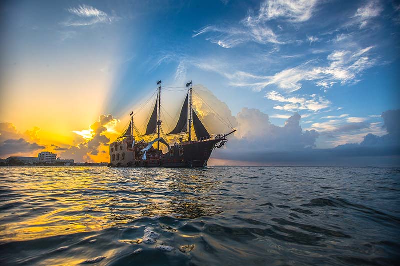 Jolly Roger Pirate Ship in Cancun