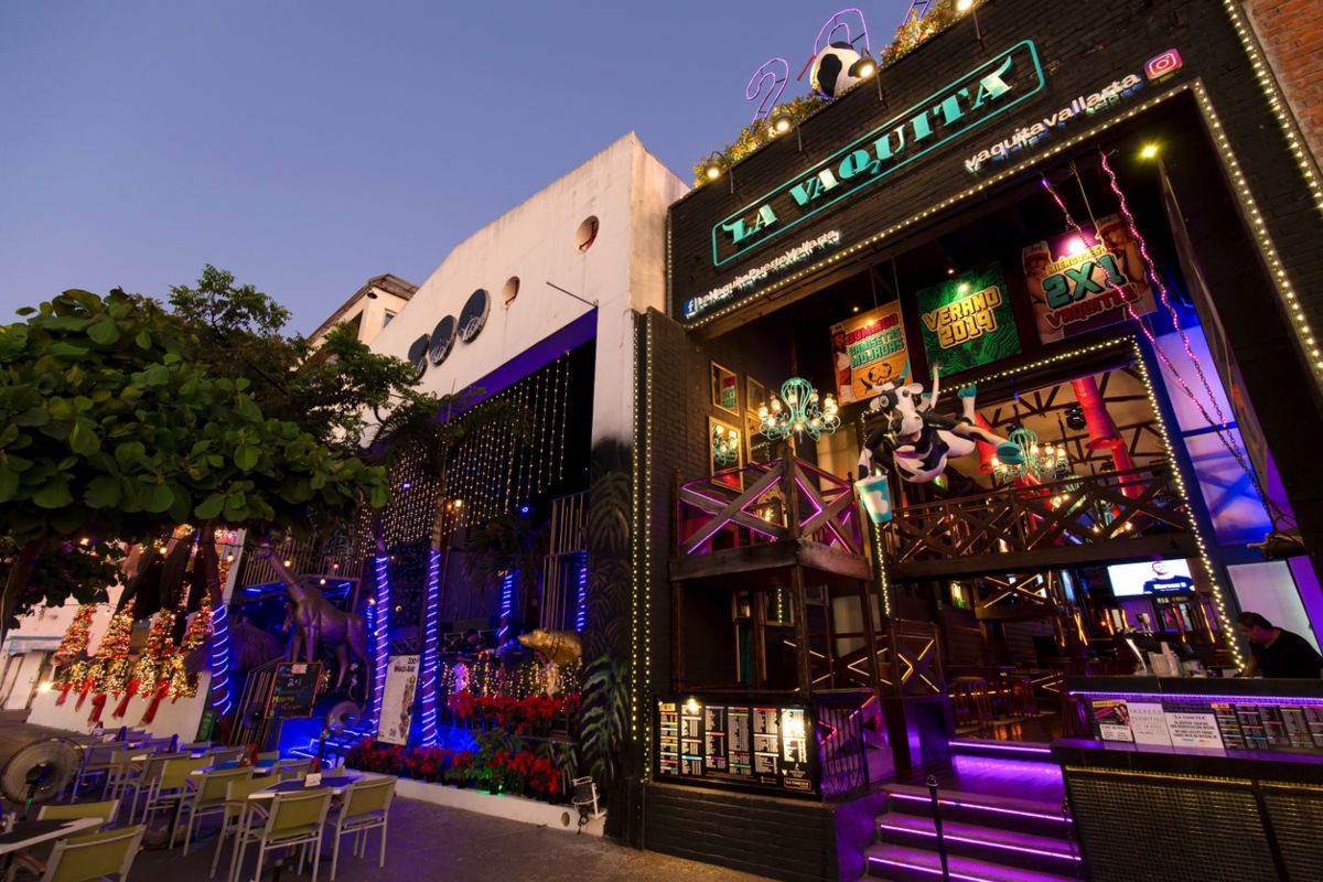 Bars and restaurants in Puerto Vallarta 