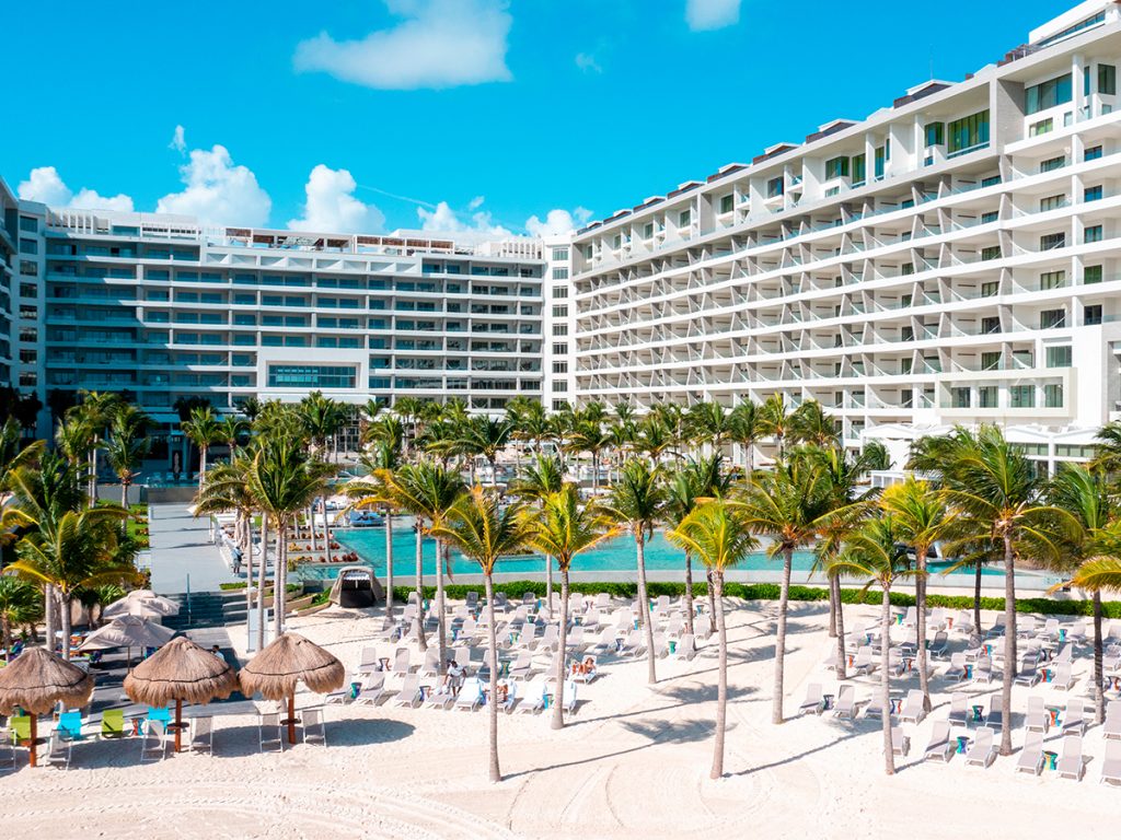 garza-blanca-cancun-large-family-vacation-spot
