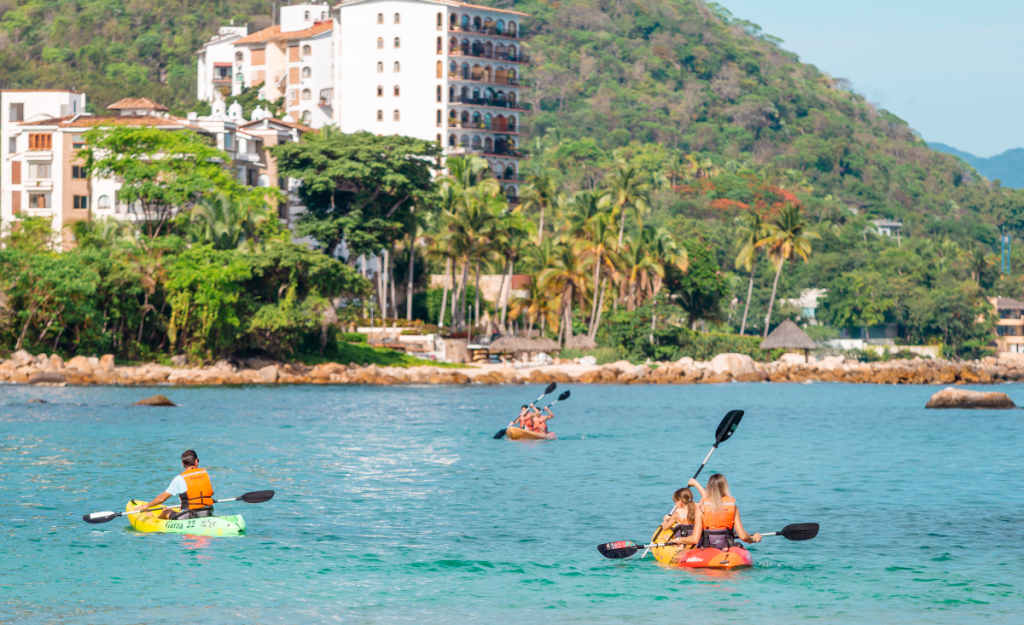 puerto-vallarta-beach-water-activities