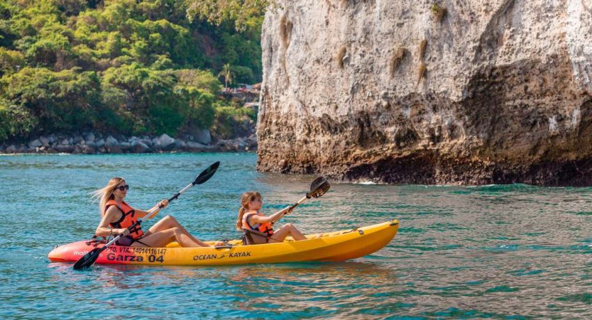 Best places in Mexico to go kayaking with kids