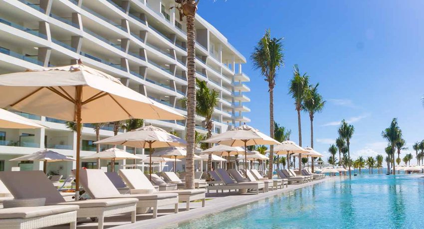 Spend-New-Year’s-Eve-at-an-All-Inclusive-Resort-in-Cancun