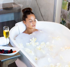 Explore this accurate photography selection of our luxurious oceanfront suites and residences in Cancun.