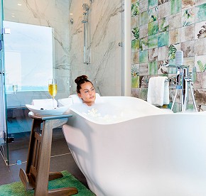 Explore this accurate photography selection of our luxurious oceanfront suites and residences in Cancun.