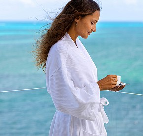 Explore this accurate photography selection of our luxurious oceanfront suites and residences in Cancun.