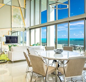 Explore this accurate photography selection of our luxurious oceanfront suites and residences in Cancun.
