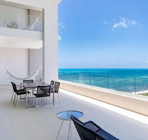 Explore this accurate photography selection of our luxurious oceanfront suites and residences in Cancun.