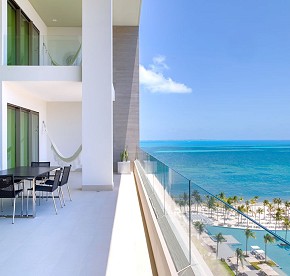 Explore this accurate photography selection of our luxurious oceanfront suites and residences in Cancun.