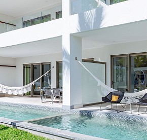 Explore this accurate photography selection of our luxurious oceanfront suites and residences in Cancun.