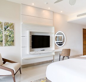 Explore this accurate photography selection of our luxurious oceanfront suites and residences in Cancun.