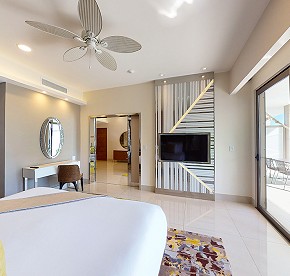 Explore this accurate photography selection of our luxurious oceanfront suites and residences in Cancun.