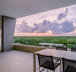 Explore this accurate photography selection of our luxurious oceanfront suites and residences in Cancun.