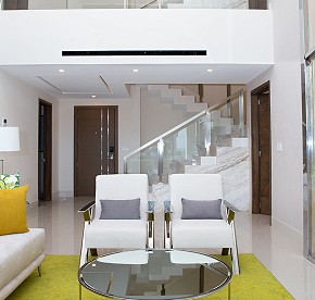 Explore this accurate photography selection of our luxurious oceanfront suites and residences in Cancun.