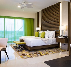 Explore this accurate photography selection of our luxurious oceanfront suites and residences in Cancun.