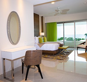 Explore this accurate photography selection of our luxurious oceanfront suites and residences in Cancun.
