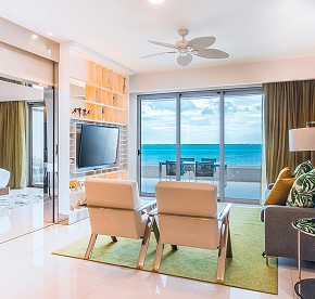 Explore this accurate photography selection of our luxurious oceanfront suites and residences in Cancun.