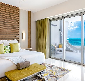 Explore this accurate photography selection of our luxurious oceanfront suites and residences in Cancun.