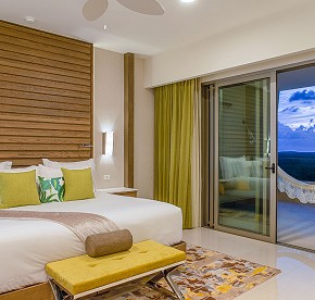 Explore this accurate photography selection of our luxurious oceanfront suites and residences in Cancun.