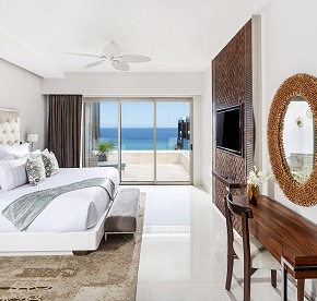 All bedrooms have ensuite bathrooms with closets, bathtubs, and private terraces