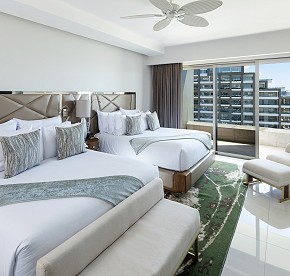 Double Bed 3 Bedroom Oceanfront