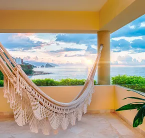 Honeymoon Suite
