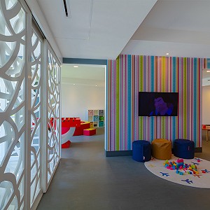 Discover our incredible Kid’s Club and see the photo gallery of every activity the little ones can do in this space with the help of certified staff.