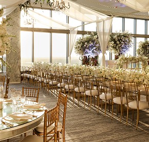 Get inspired by real wedding moments captured at Garza Blanca Puerto Vallarta. Ocean views, elegant décor, and timeless memories await.