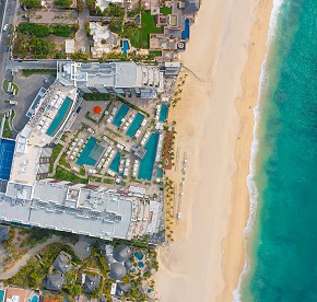 Created with romance in mind, Garza Blanca Resort & Spa offers the most spectacular beachfront setting for luxury weddings.