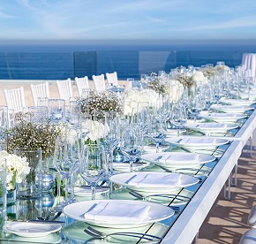 Created with romance in mind, Garza Blanca Resort & Spa offers the most spectacular beachfront setting for luxury weddings.