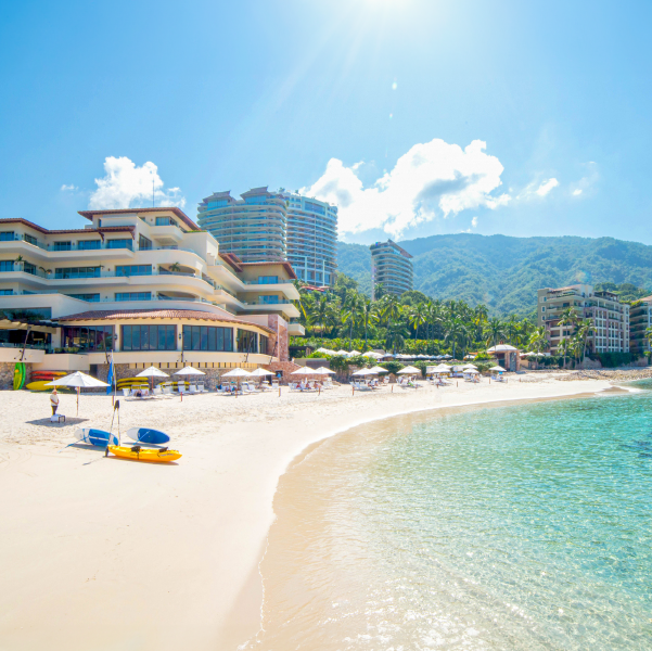Stunning Beachfront Location 