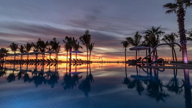 Pools and Terraces - Piscinas y Terrazas