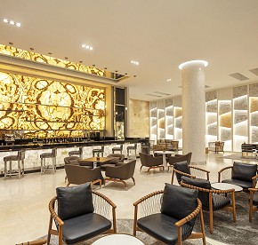 Lobby Bar