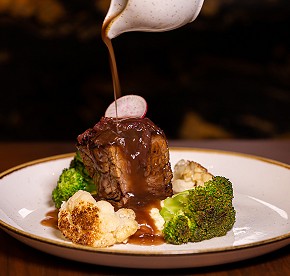 Gallery with the best images of Garza Blanca Resort & Spa Cancun restaurants: Blanca Blue restaurant, Hiroshi, Bocados Steak House, The snack and Food truck.