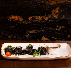 Gallery with the best images of Garza Blanca Resort & Spa Cancun restaurants: Blanca Blue restaurant, Hiroshi, Bocados Steak House, The snack and Food truck.
