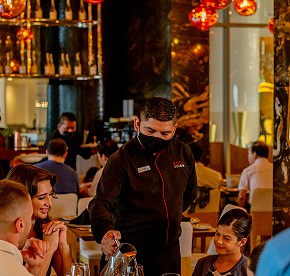 Gallery with the best images of Garza Blanca Resort & Spa Cancun restaurants: Blanca Blue restaurant, Hiroshi, Bocados Steak House, The snack and Food truck.