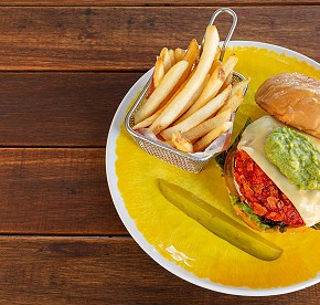 Gallery with the best images of Garza Blanca Resort & Spa Cancun restaurants: Blanca Blue restaurant, Hiroshi, Bocados Steak House, The snack and Food truck.