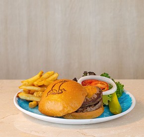 Gallery with the best images of Garza Blanca Resort & Spa Cancun restaurants: Blanca Blue restaurant, Hiroshi, Bocados Steak House, The snack and Food truck.