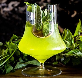 Gallery with the best images of Garza Blanca Resort & Spa Cancun restaurants: Blanca Blue restaurant, Hiroshi, Bocados Steak House, The snack and Food truck.