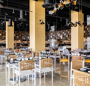 Gallery with the best images of Garza Blanca Resort & Spa Cancun restaurants: Blanca Blue restaurant, Hiroshi, Bocados Steak House, The snack and Food truck.