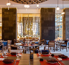Gallery with the best images of Garza Blanca Resort & Spa Cancun restaurants: Blanca Blue restaurant, Hiroshi, Bocados Steak House, The snack and Food truck.