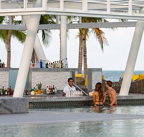 Gallery with the best images of Garza Blanca Resort & Spa Cancun restaurants: Blanca Blue restaurant, Hiroshi, Bocados Steak House, The snack and Food truck.