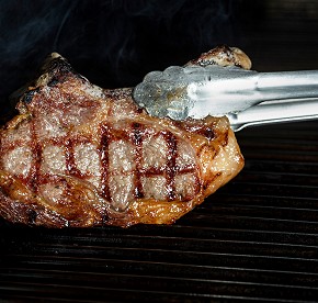 Foodies and serious restaurant critics alike will love the culinary options available at Garza Blanca Los Cabos.