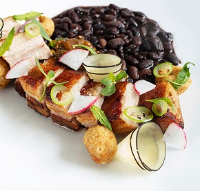 Foodies and serious restaurant critics alike will love the culinary options available at Garza Blanca Los Cabos.