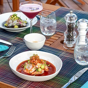 Foodies and serious restaurant critics alike will love the culinary options available at Garza Blanca Los Cabos.