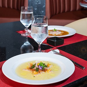 Foodies and serious restaurant critics alike will love the culinary options available at Garza Blanca Los Cabos.