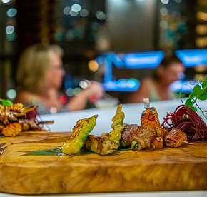 Foodies and serious restaurant critics alike will love the culinary options available at Garza Blanca Los Cabos.