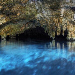 Cenote in Riviera Maya