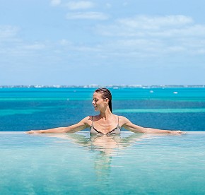Discover what it is like to be on top of the world. Browse our collection of experiences through our Rooftop photo gallery.